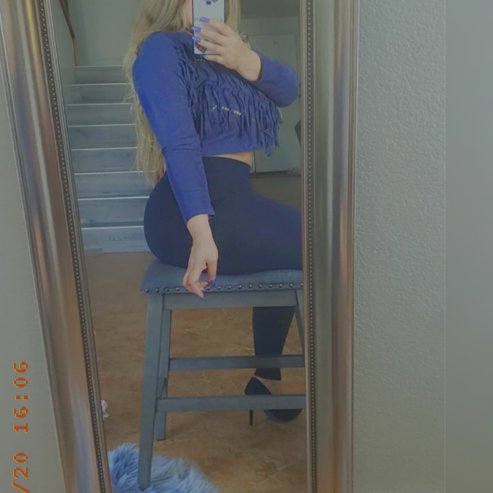 🆕 FAUX SUEDE FRINGE LONG SLEEVE CROP TOP